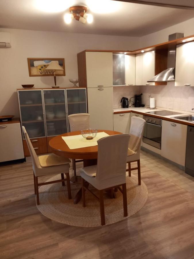 Ferienwohnung Olivia Poreč Exterior foto